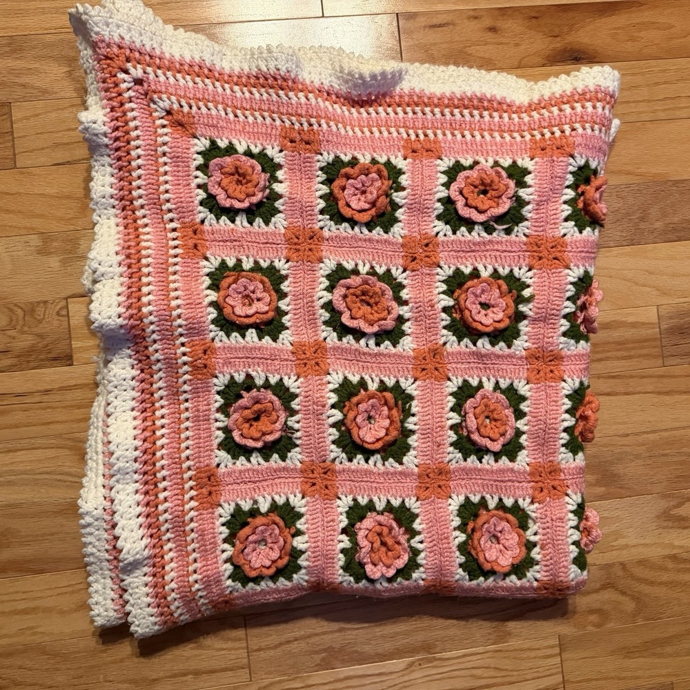 Vintage Crochet 3D Rose Flower Granny Square Blanket Afghan Pink Green 45x86 Bed